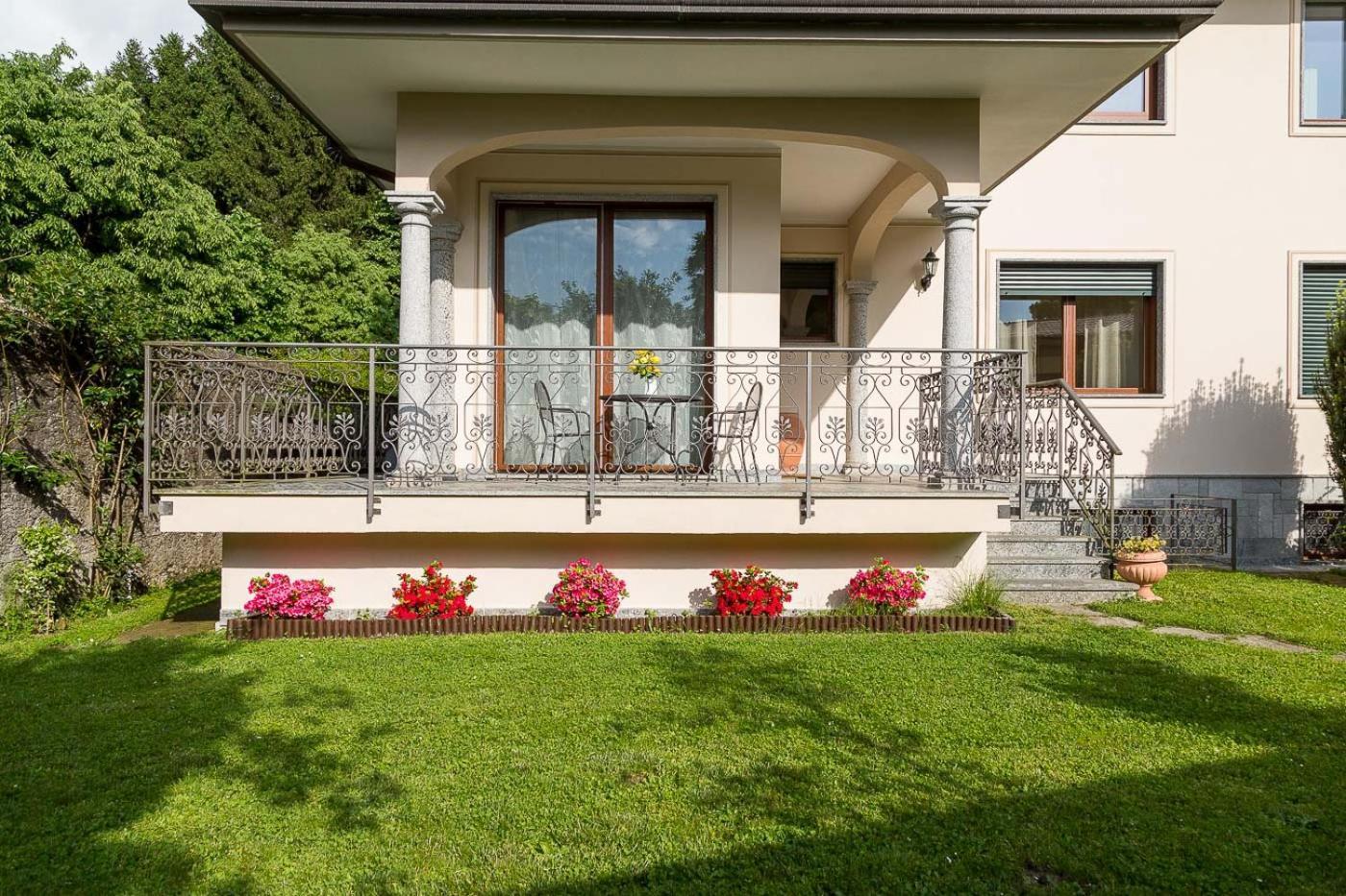 La Petite Dame - Lake Maggiore - 100 M From The Lake Вербанія Екстер'єр фото